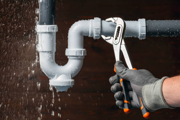 Professional Leak Detection technician working in Poquoson, VA
